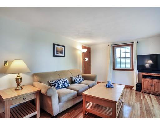 26 Hawthorne Road Kingston, MA 02364 - Photo 4 of 14 Gallery Image 4