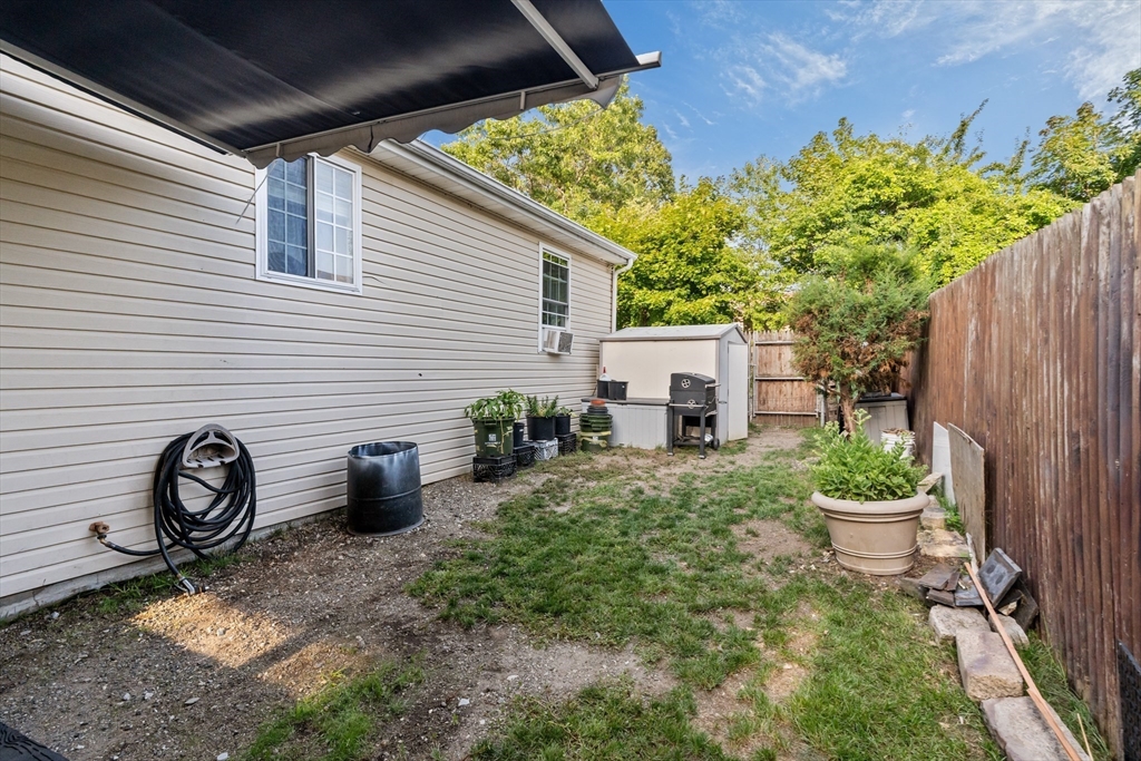 175 Slade Street Fall River, MA 02724 - Photo 21 of 31