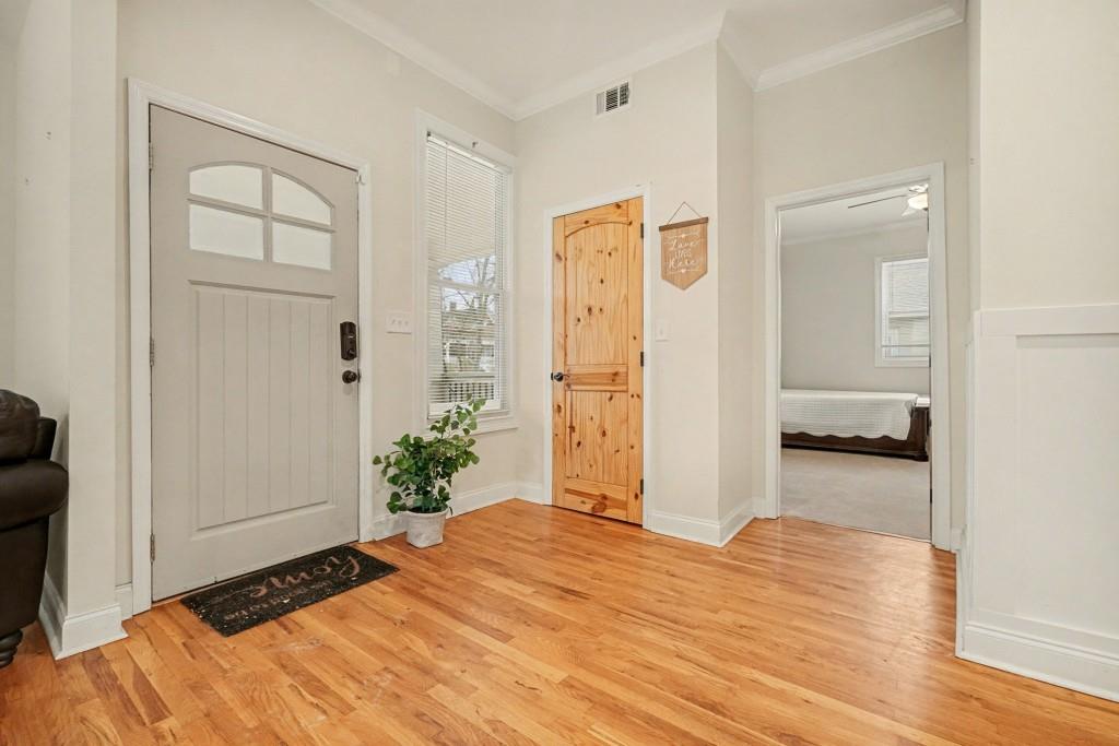 257 Hendrix Avenue Southwest Atlanta, GA 30315 - Photo 10 of 34