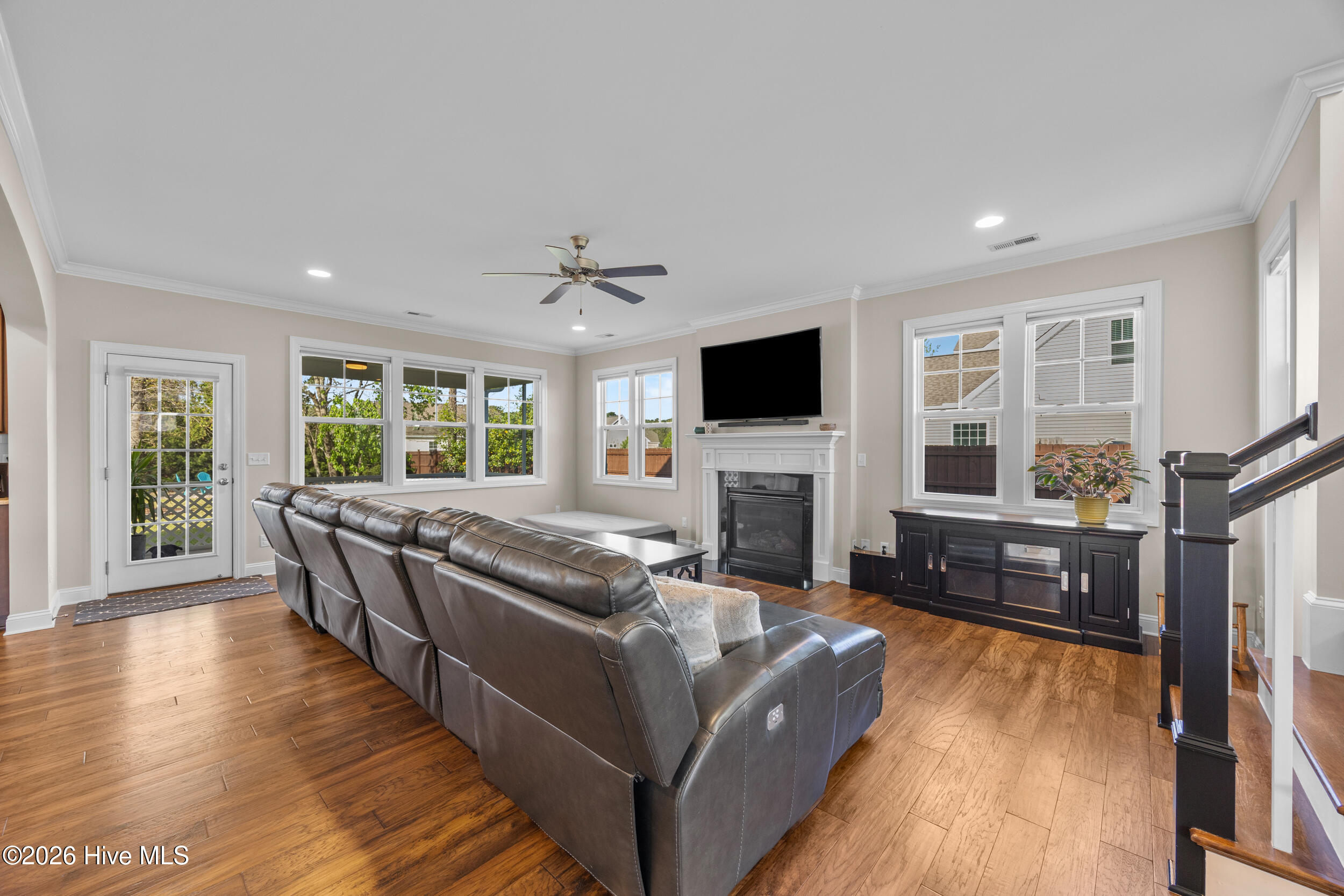 38 East Conolly Court Hampstead, NC 28443 - Photo 2 of 57 Living Room View 1
