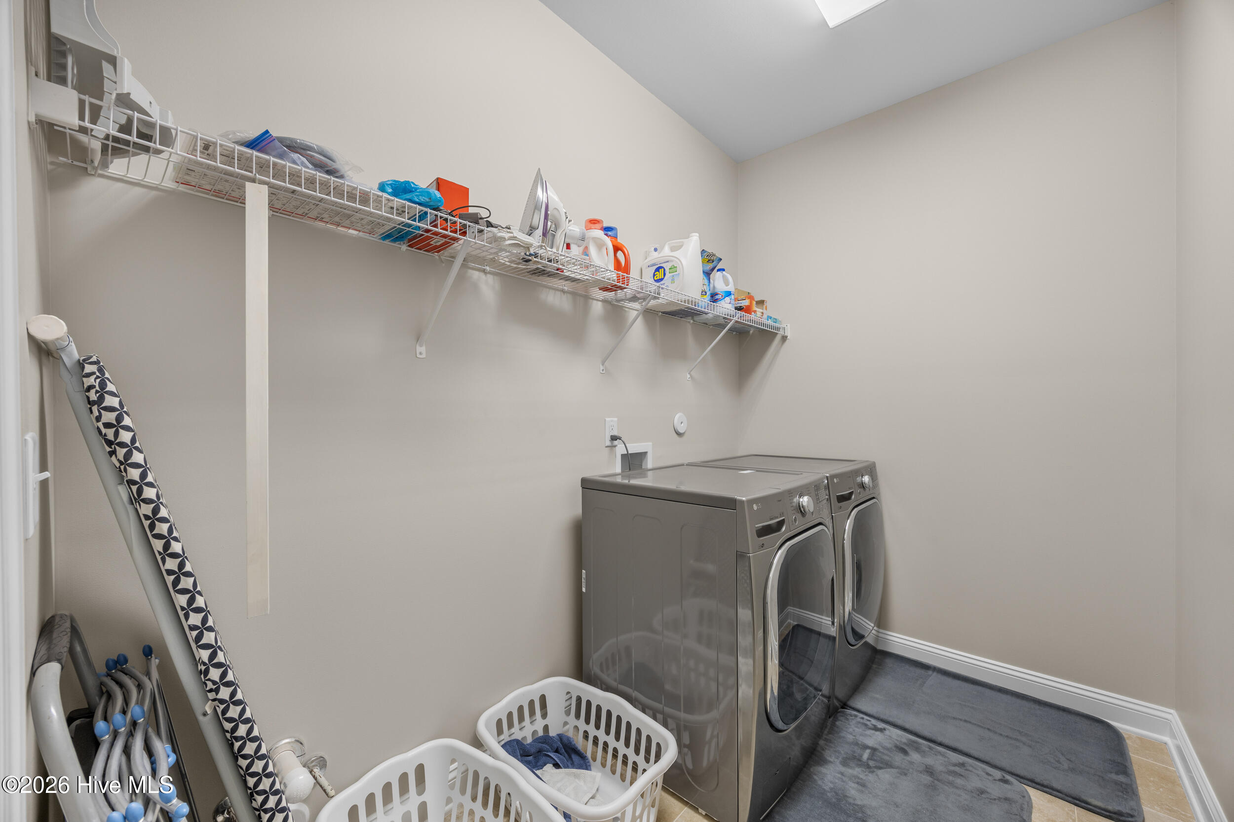 38 East Conolly Court Hampstead, NC 28443 - Photo 31 of 57 Full Laundry Room