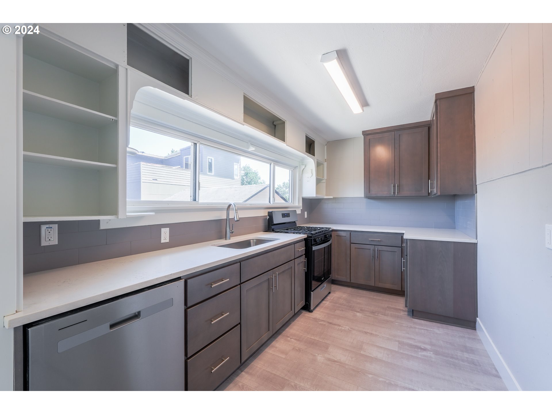 490 South 3rd Street St. Helens, OR 97051 - Photo 5 of 21 Gallery Image 5