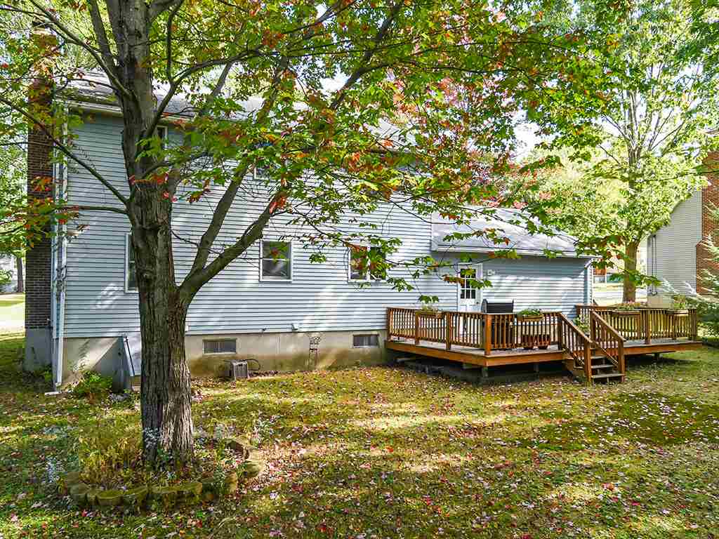 6 Rochester Avenue Rochester, NH 03867 - Photo 4 of 32