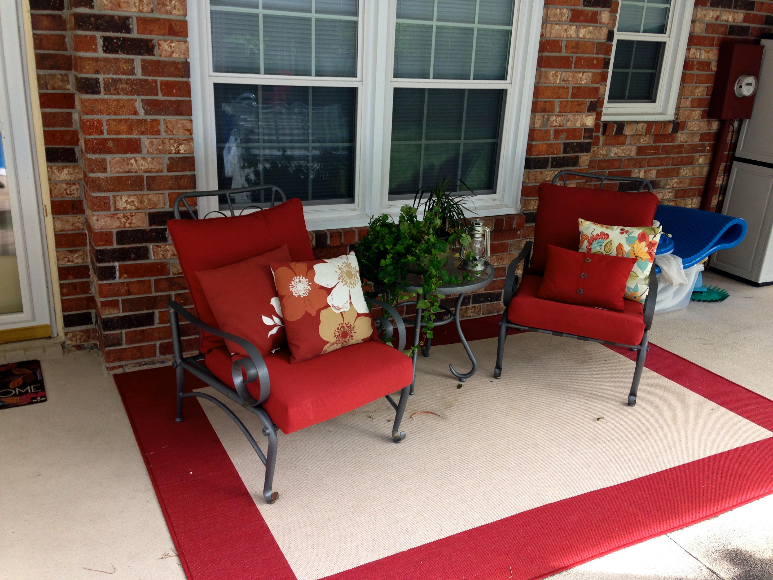 160 Foxborough Road Goose Creek, SC 29445 - Photo 21 of 24 21 - 160 Foxborough - patio sitting area