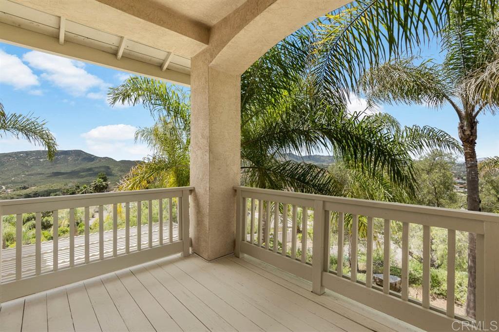 2048 Ridgecrest Place Escondido, CA 92029 - Photo 13 of 25 Gallery Image 13