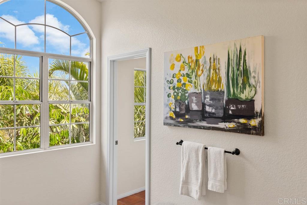 2048 Ridgecrest Place Escondido, CA 92029 - Photo 15 of 25 Gallery Image 15