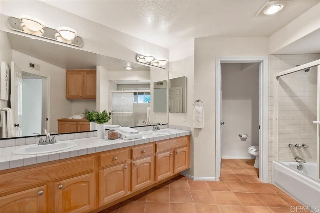 2048 Ridgecrest Place Escondido, CA 92029 - Photo 18 of 25 Gallery Image 18