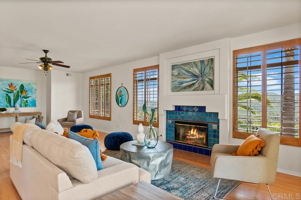2048 Ridgecrest Place Escondido, CA 92029 - Photo 10 of 25 Gallery Image 10