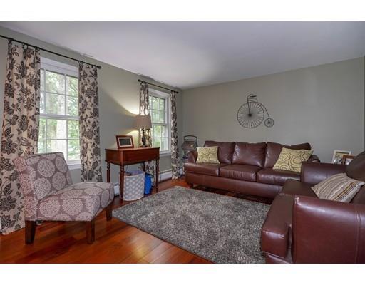 7 Pomfret Road Chelmsford, MA 01824 - Photo 9 of 26 Gallery Image 9