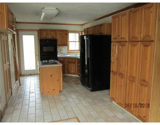 11860 Darling Road Milan, MI 48160 - Photo 3 of 7 Photo 3