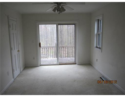 11860 Darling Road Milan, MI 48160 - Photo 6 of 7 Photo 6