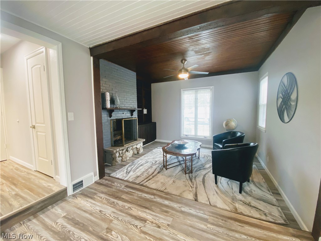 5110 West Pleasant Valley Road Cleveland, OH 44129 - Photo 10 of 27 Den