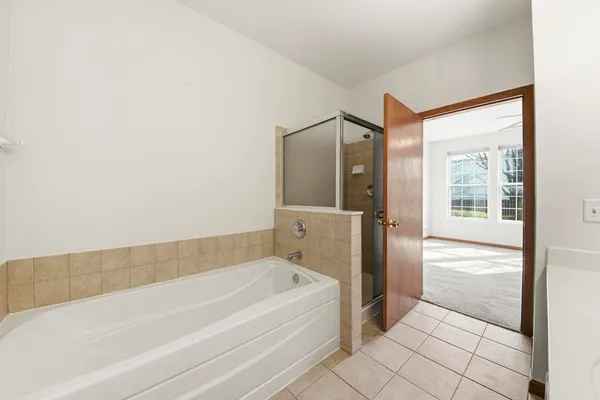 $279,900 | 1426 Westhampton Drive, Unit 1426, Plainfield, IL 60586