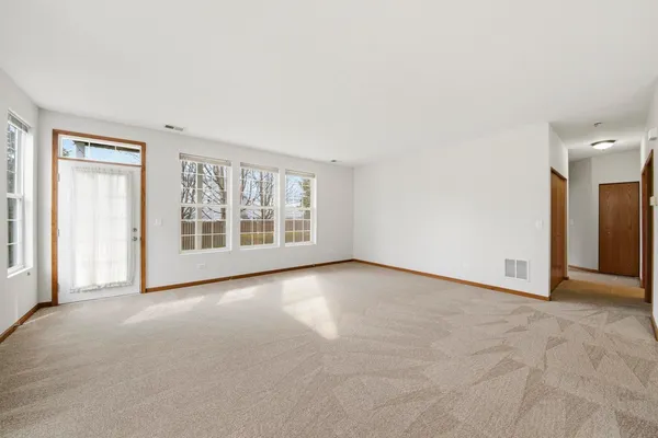 $279,900 | 1426 Westhampton Drive, Unit 1426, Plainfield, IL 60586