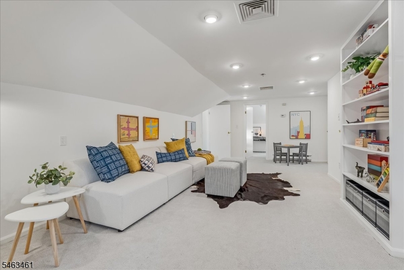 646 Hamilton Road South Orange, NJ 07079 - Photo 31 of 45 Gallery Image 31