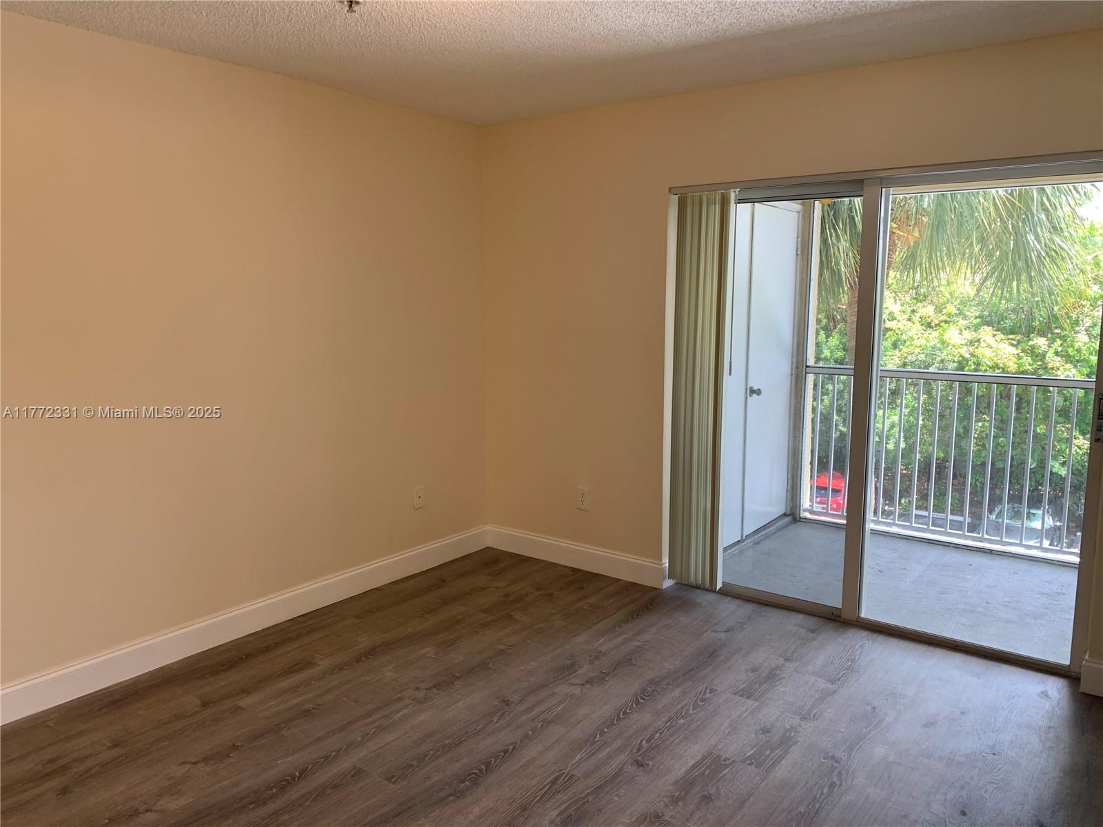 470 South Park Road, Unit 7307 Hollywood, FL 33021 - Photo 7 of 20 Gallery Image 7