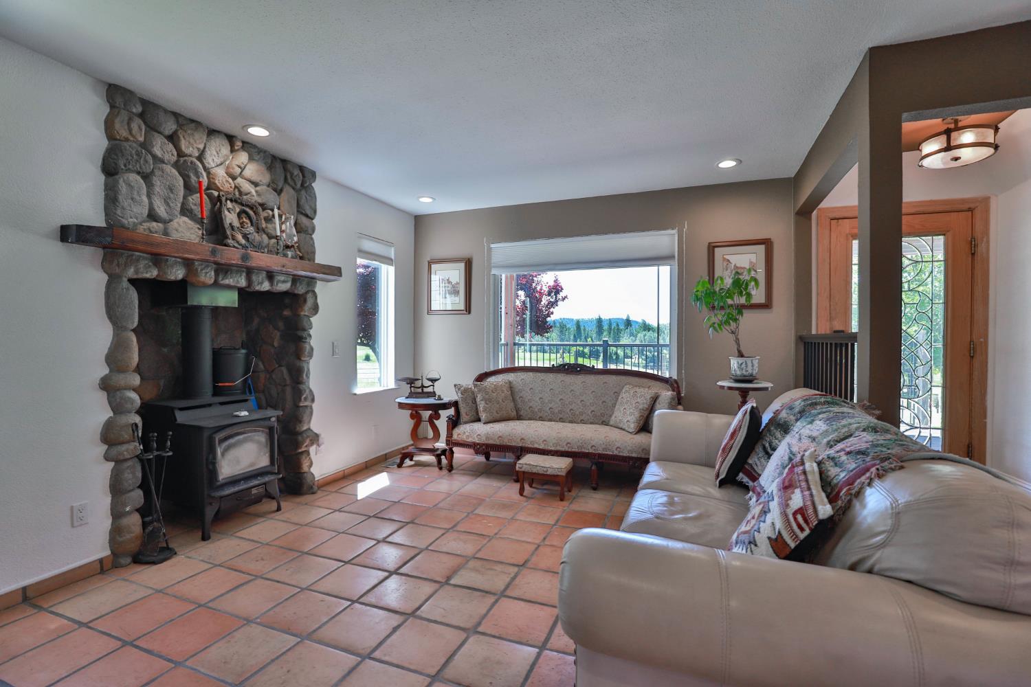 3081 Little Spur Road Somerset, CA 95684 - Photo 13 of 83