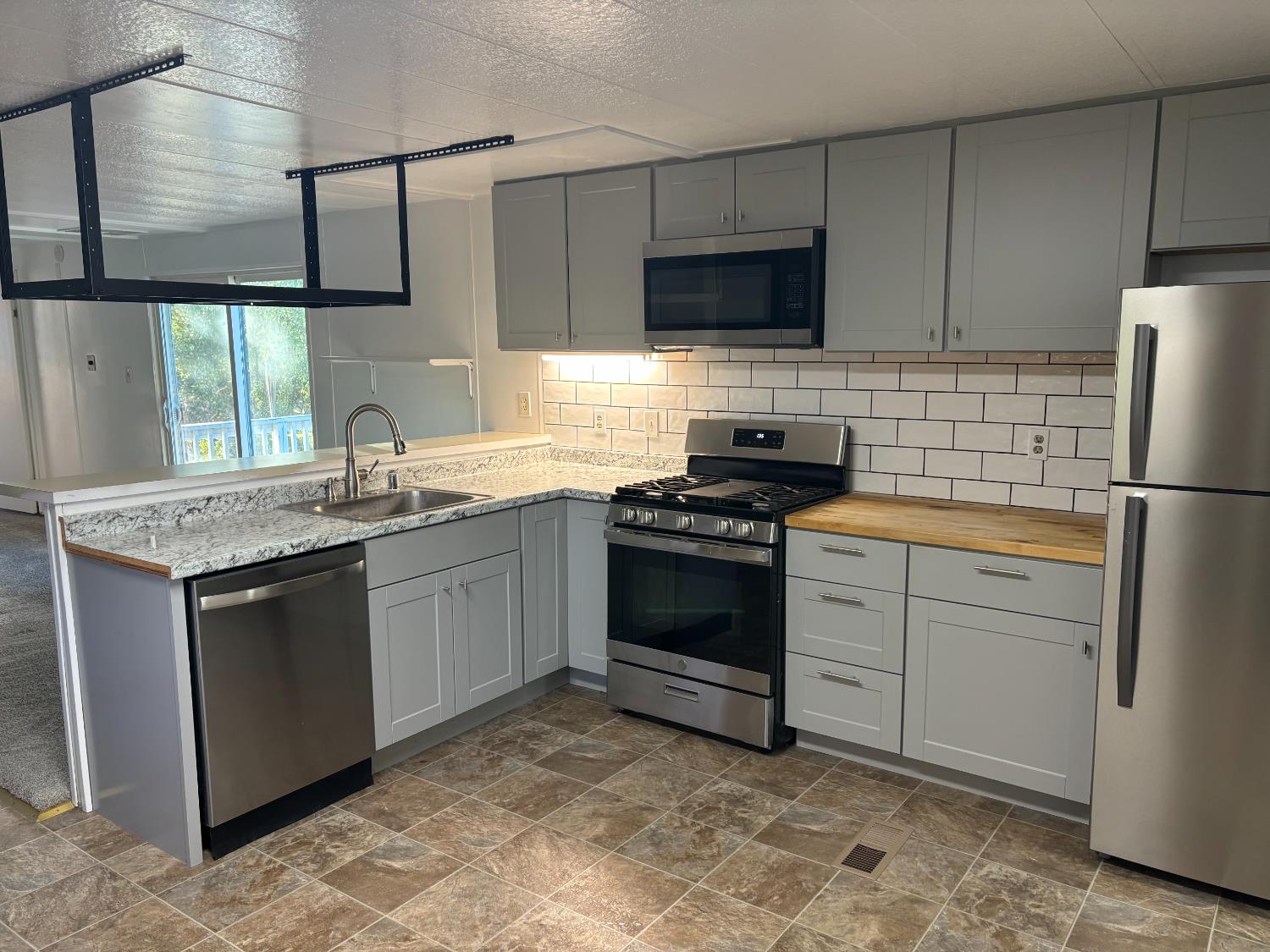 3081 Little Spur Road Somerset, CA 95684 - Photo 66 of 83 guest house kitchen