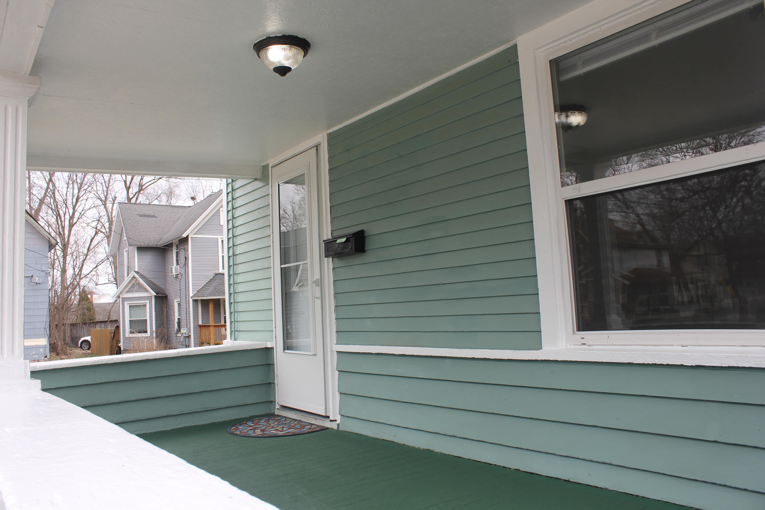 816 Stuart Avenue Kalamazoo, MI 49007 - Photo 5 of 26 IMG_7835