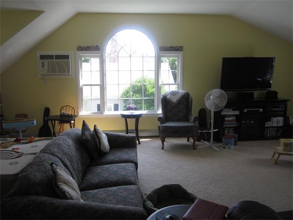 11 Level Acres Road Attleboro, MA 02703 - Photo 9 of 27 Gallery Image 9