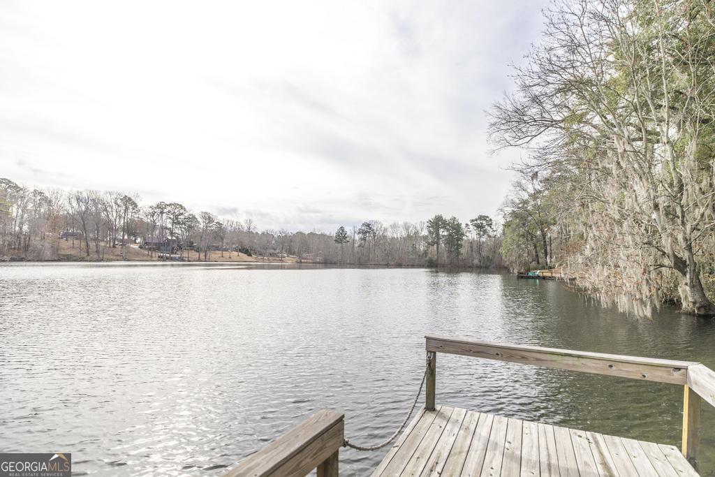 925 West Tanglewood Drive Dublin, GA 31021 - Photo 39 of 43 a view of a lake with houses