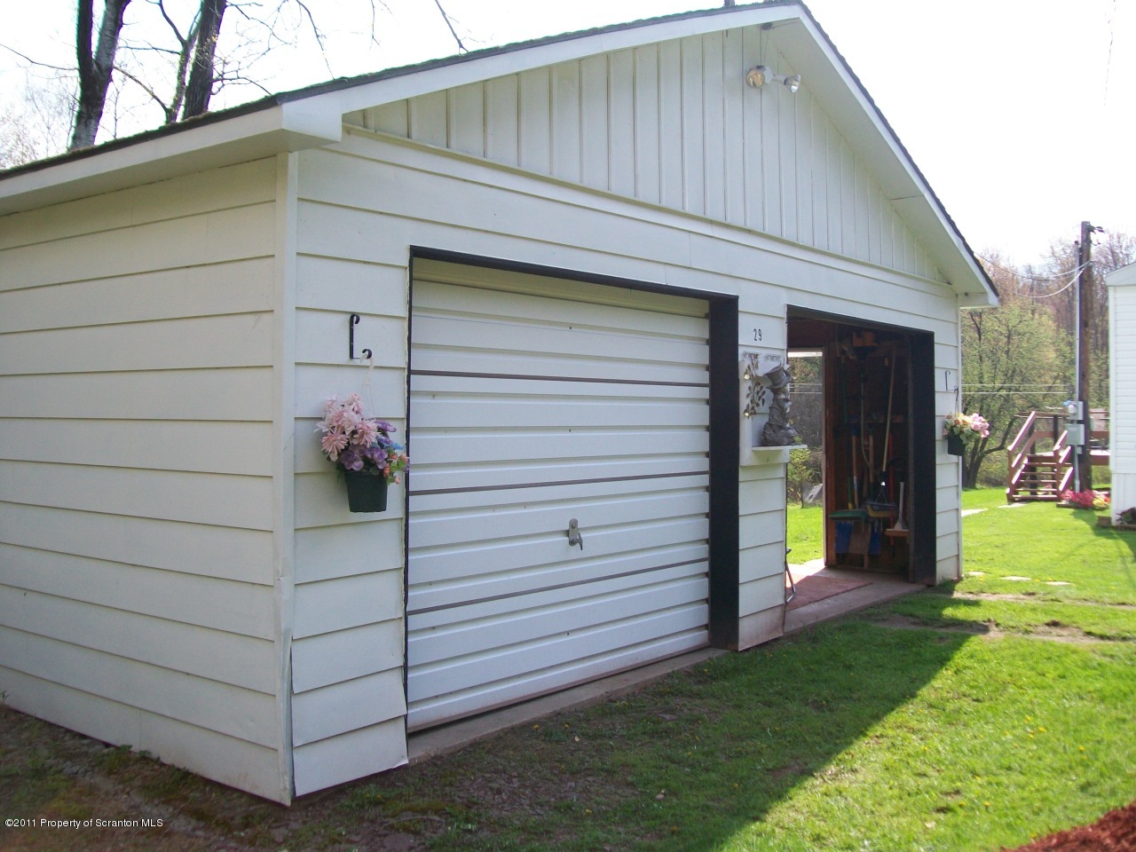 29 Robbs Road Damascus, PA 18415 - Photo 14 of 15 DETACHED 2 CAR GARAGE
