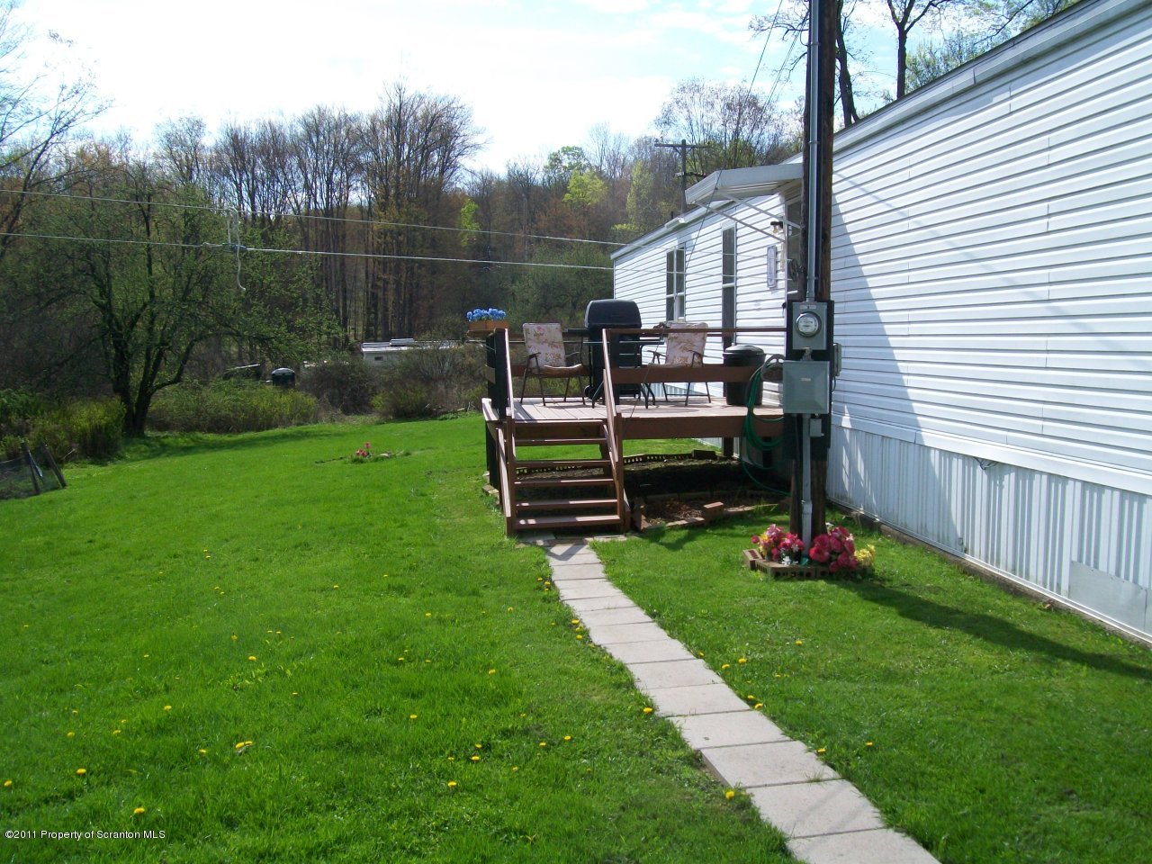 29 Robbs Road Damascus, PA 18415 - Photo 2 of 15 BACK OF MOBILE