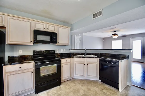 $1,700 | 1012 Shaman Crossing, Murfreesboro, TN 37128
