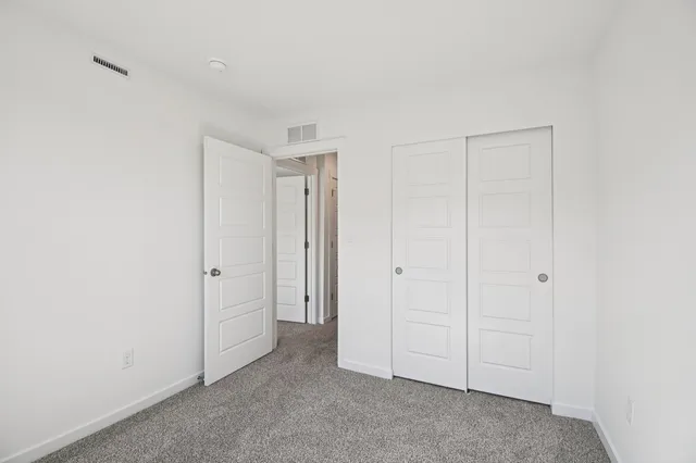 $309,990 | 873 Briar Gln Court, Hampshire, IL 60140