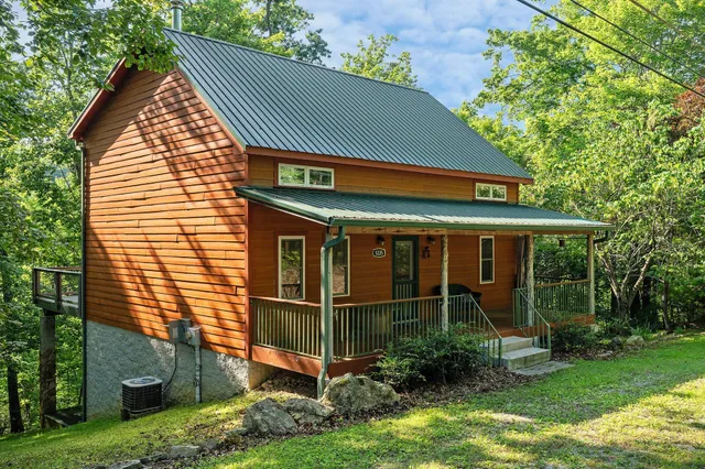 $429,000 | 1235 Lakeview Drive, Smithville, TN 37166