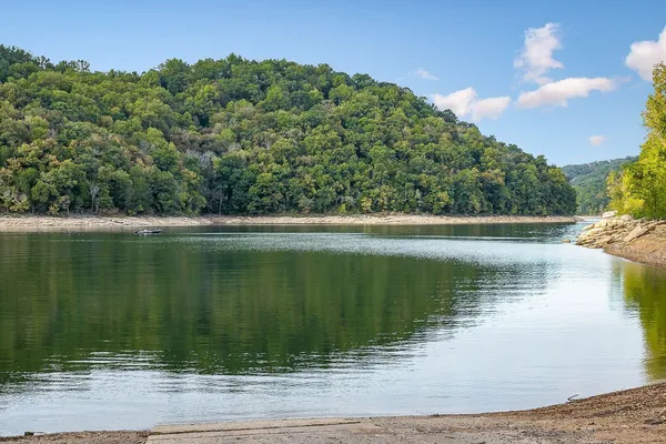 $397,500 | 1235 Lakeview Drive, Smithville, TN 37166