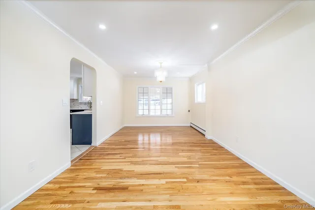 $1,049,999 | 8 Patricia Court, Bethpage, NY 11714