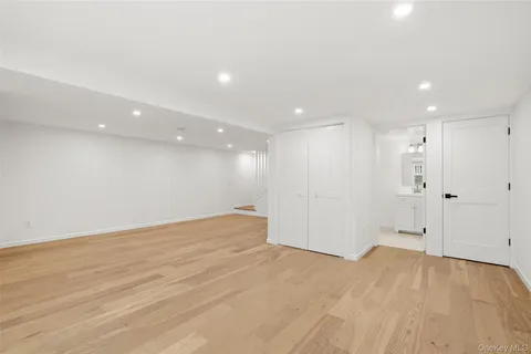 $675,000 | 276 Agor Lane, Mahopac, NY 10541