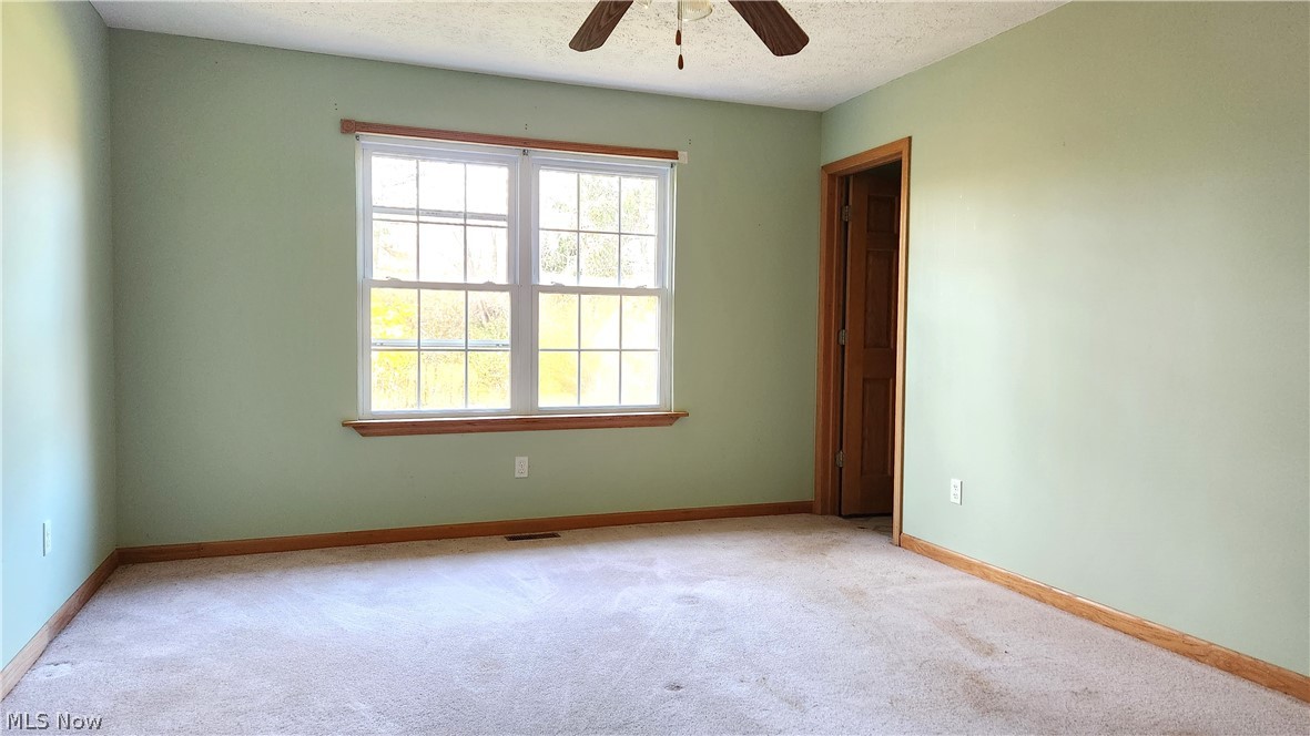 1104 North County Line Road Geneva, OH 44041 - Photo 22 of 29