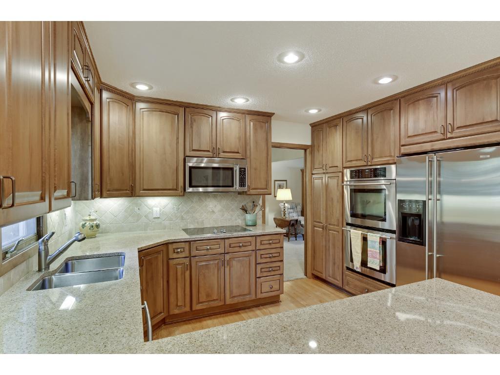 6001 Dewey Hill Road Edina, MN 55439 - Photo 2 of 21