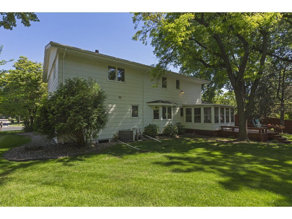 6001 Dewey Hill Road Edina, MN 55439 - Photo 20 of 21