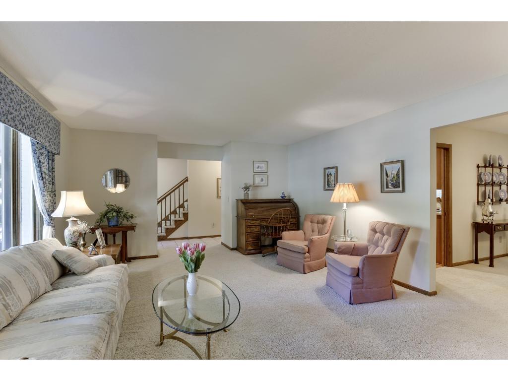 6001 Dewey Hill Road Edina, MN 55439 - Photo 3 of 21