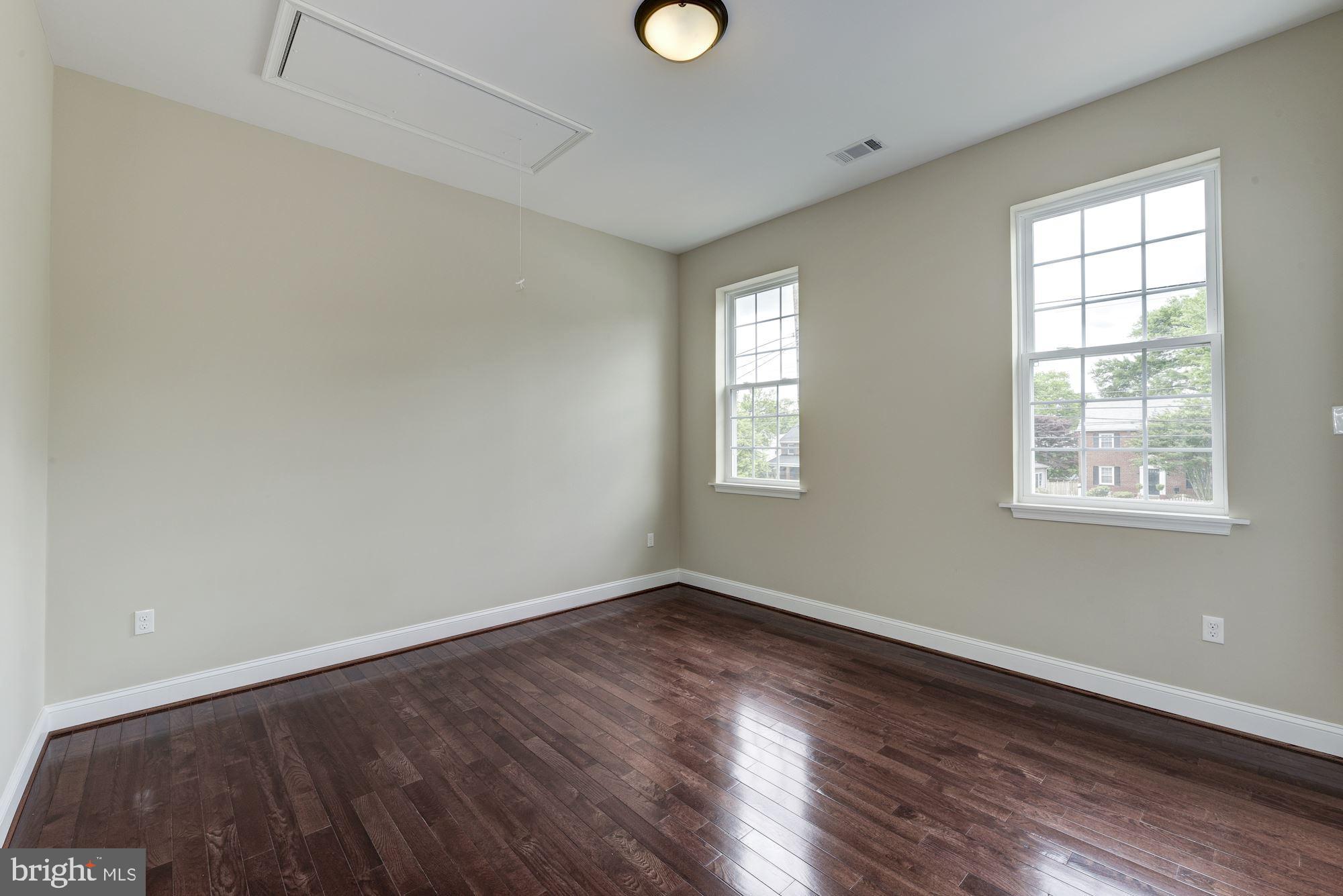 9415 Colesville Road Silver Spring, MD 20901 - Photo 19 of 34 Upper bedroom