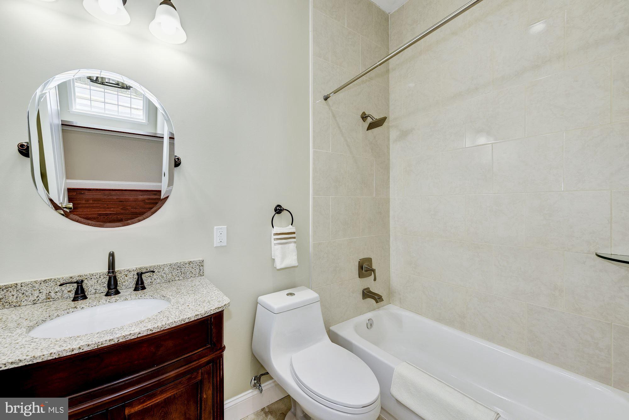 9415 Colesville Road Silver Spring, MD 20901 - Photo 20 of 34 Upper level hall bath