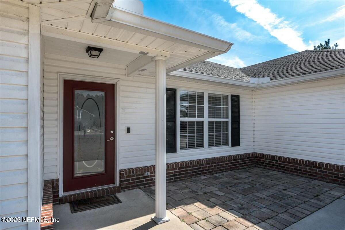 930 Red Fox Way Macclenny, FL 32063 - Photo 4 of 43 a view of a entryway of the house