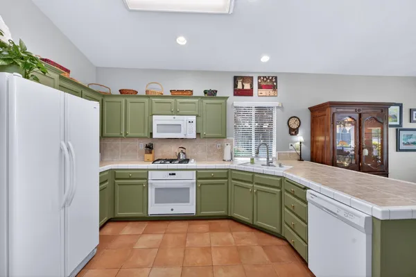 $595,000 | 2329 Prescott Avenue, Clovis, CA 93619