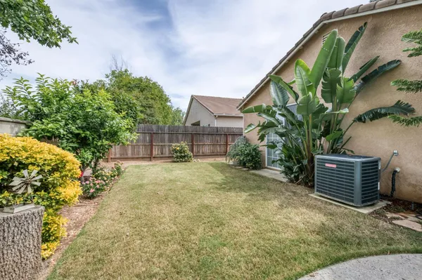 $595,000 | 2329 Prescott Avenue, Clovis, CA 93619
