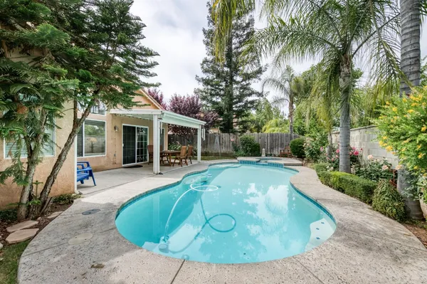 $595,000 | 2329 Prescott Avenue, Clovis, CA 93619