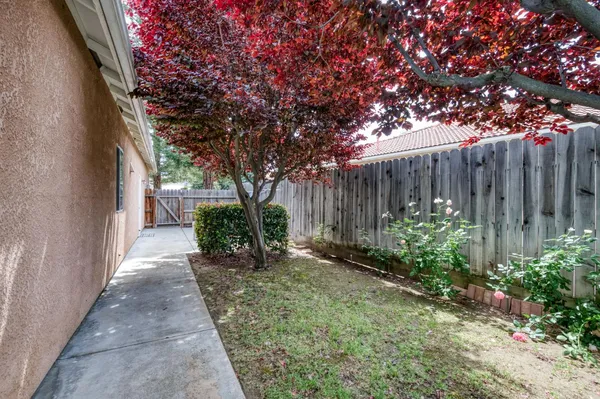 $595,000 | 2329 Prescott Avenue, Clovis, CA 93619