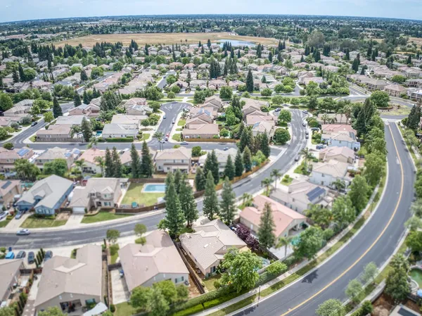 $595,000 | 2329 Prescott Avenue, Clovis, CA 93619