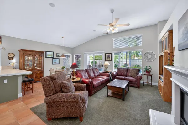 $595,000 | 2329 Prescott Avenue, Clovis, CA 93619