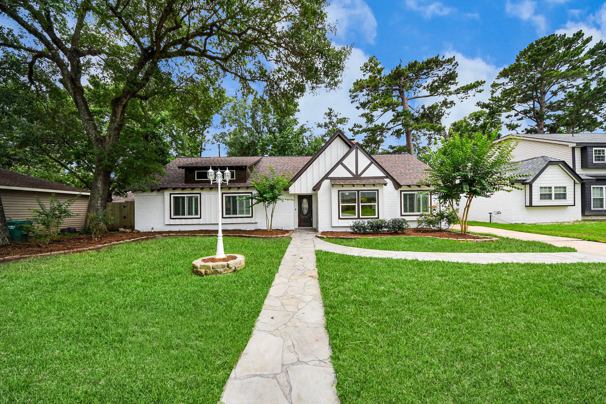 25511 Many Oak Drive Spring, TX 77380 - Photo 3 of 50