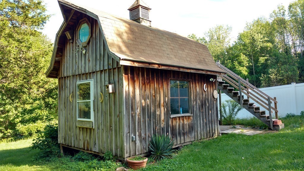 649 Lebanon Hill Road Southbridge, MA 01550 - Photo 18 of 19 Gallery Image 18