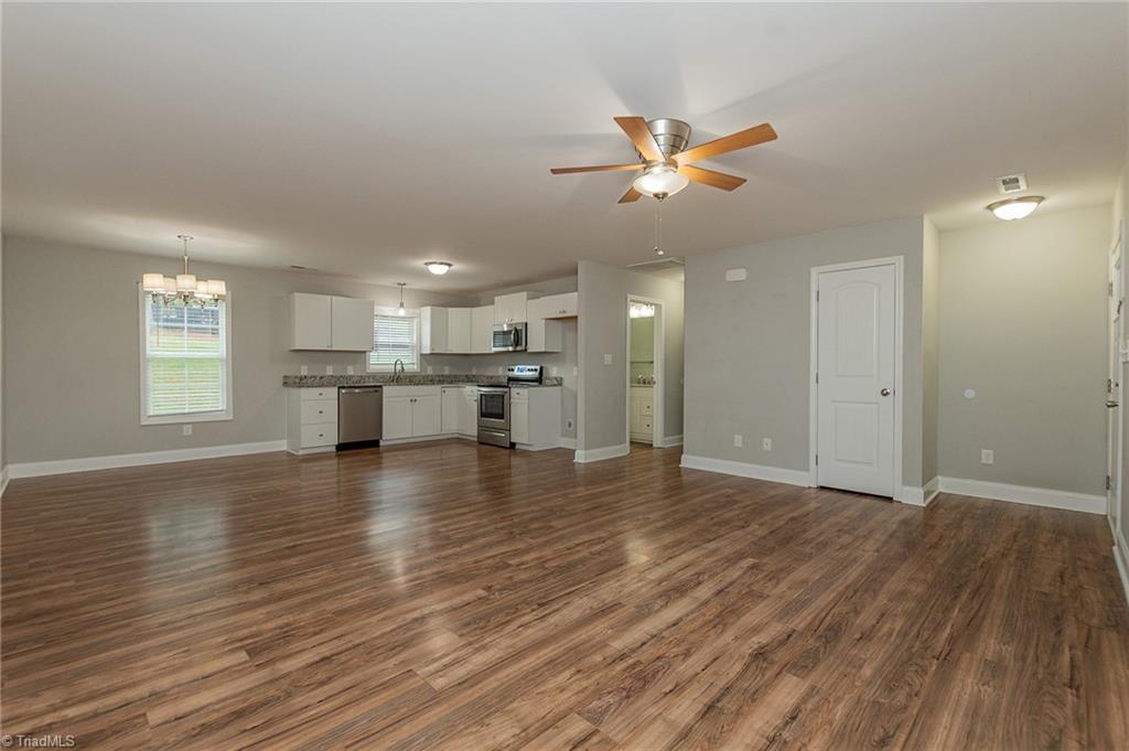 133 Lake Drive 9 Lexington, NC 27292 - Photo 12 of 34