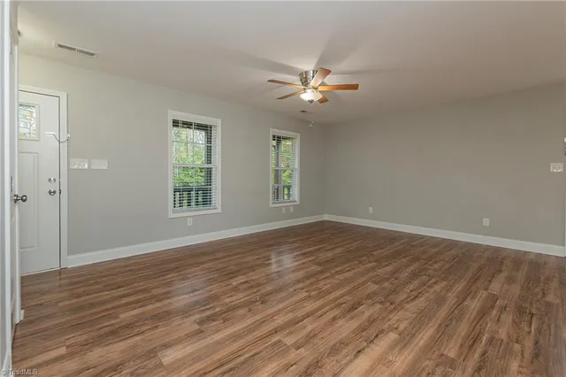 $265,900 | 133 Lake Drive 9, Lexington, NC 27292